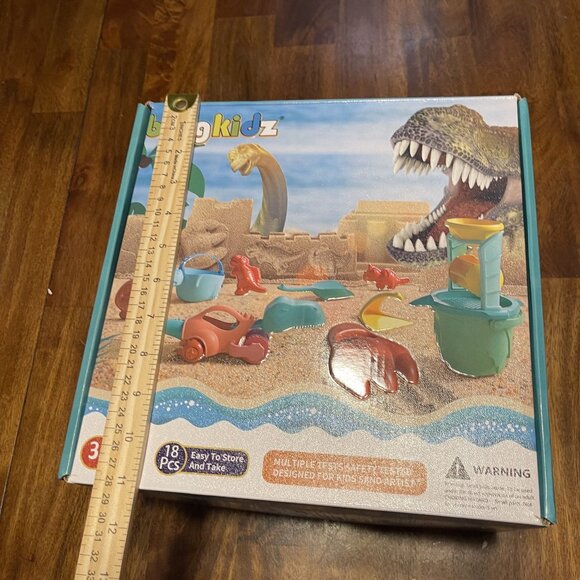 Burgkidz Dinosaur Beach Outdoor Play Set 18 Pieces For Kids Ages 3+ Sand Toys - Picture 10 of 13